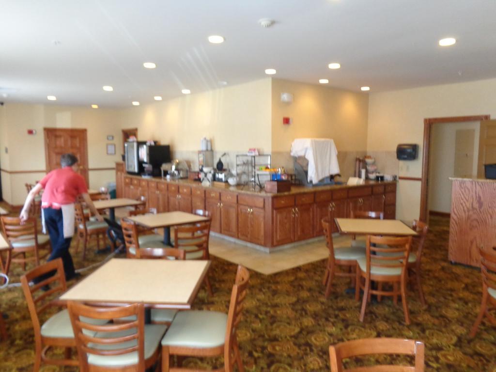 Country Inn & Suites By Radisson, Forest Lake, Mn Εξωτερικό φωτογραφία